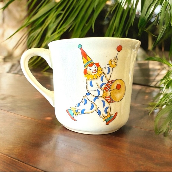 VINTAGE Circus-Themed Mug - Bear on Giraffe & Clown with Drum - Picture 3 of 11